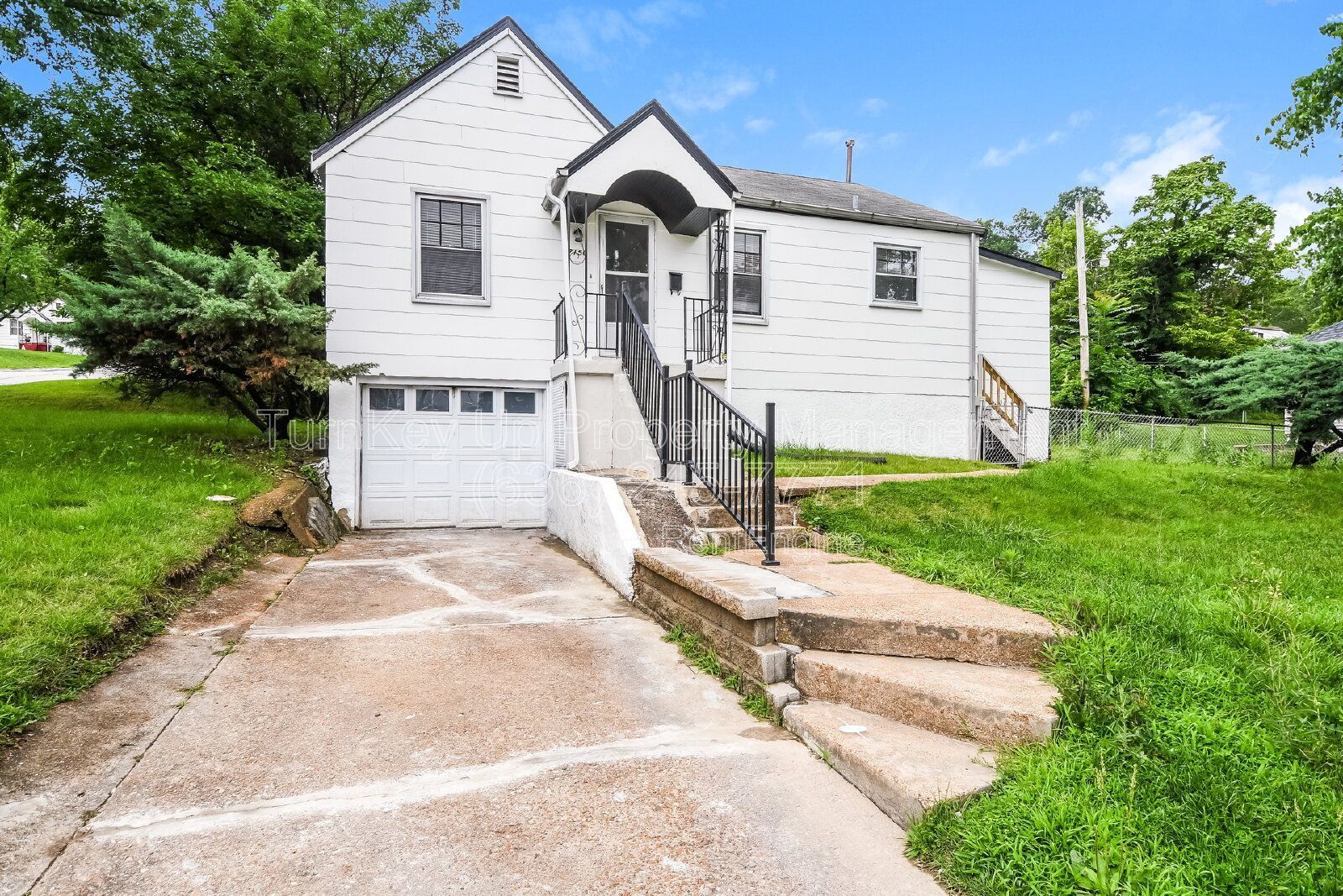 Looking for a spacious 3-bedroom rental? Check out 7150 Manette Dr! Section 8 Welcome. property image