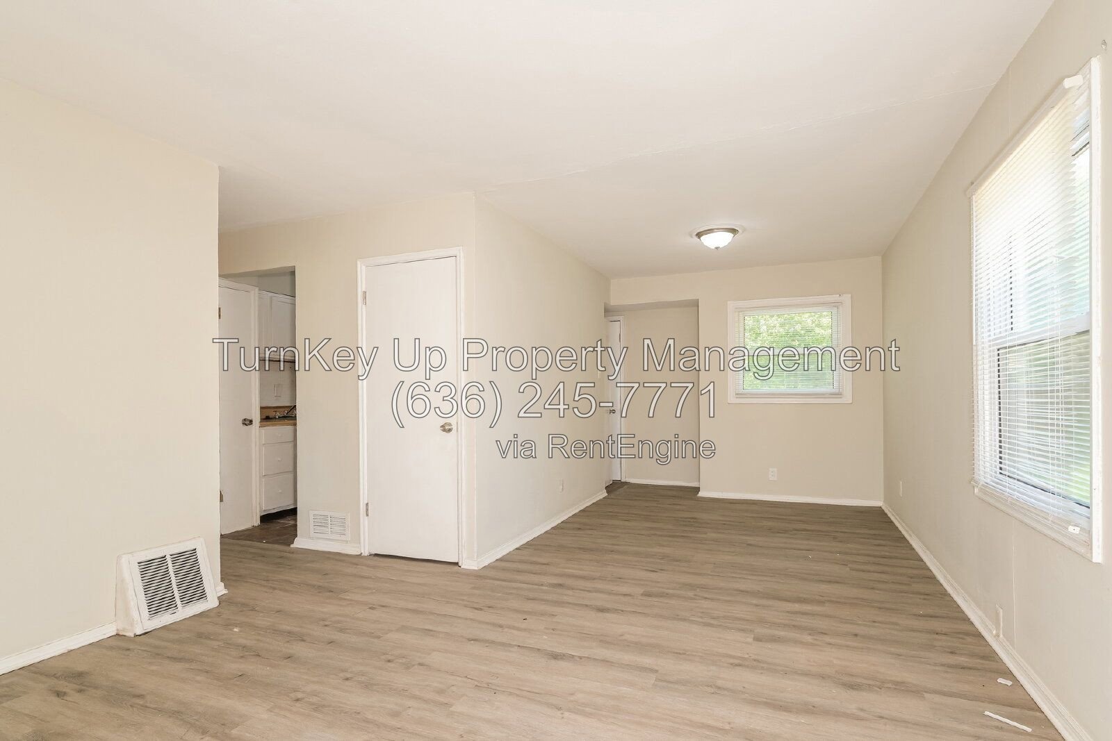 Move-In Ready 3-Bedroom Home at 10300 Ross Circle, St. Louis – Section 8 Welcome! property image