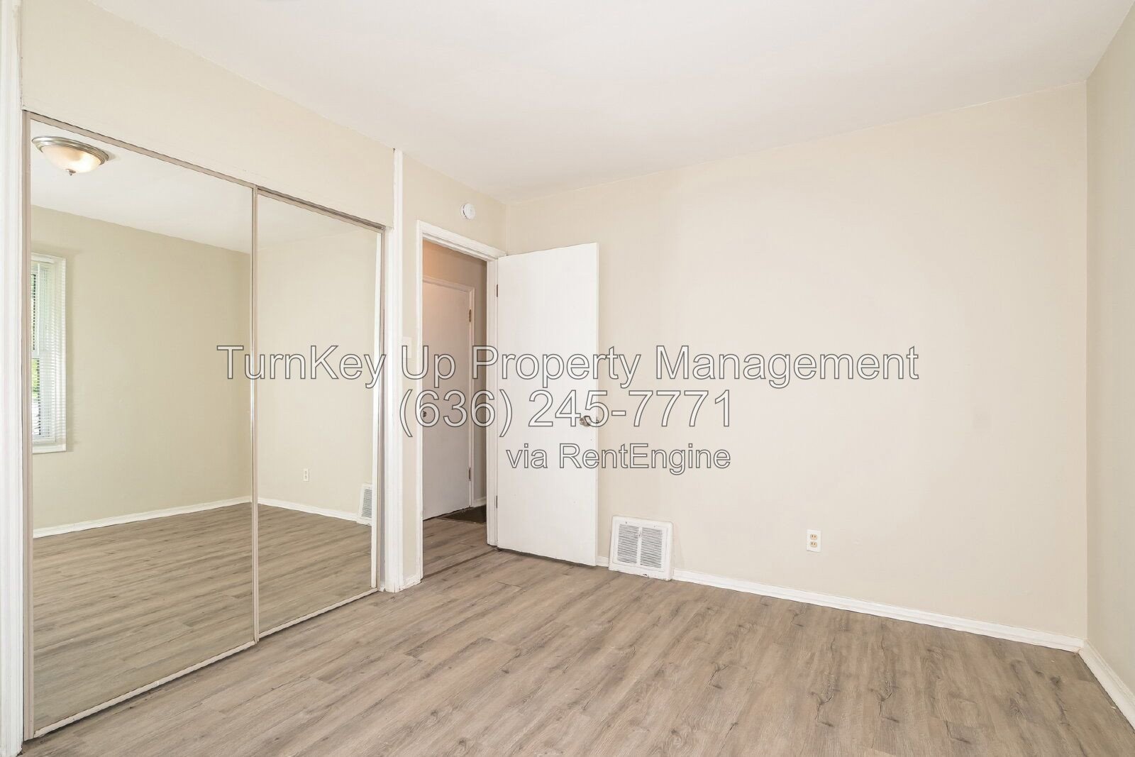 Move-In Ready 3-Bedroom Home at 10300 Ross Circle, St. Louis – Section 8 Welcome! property image