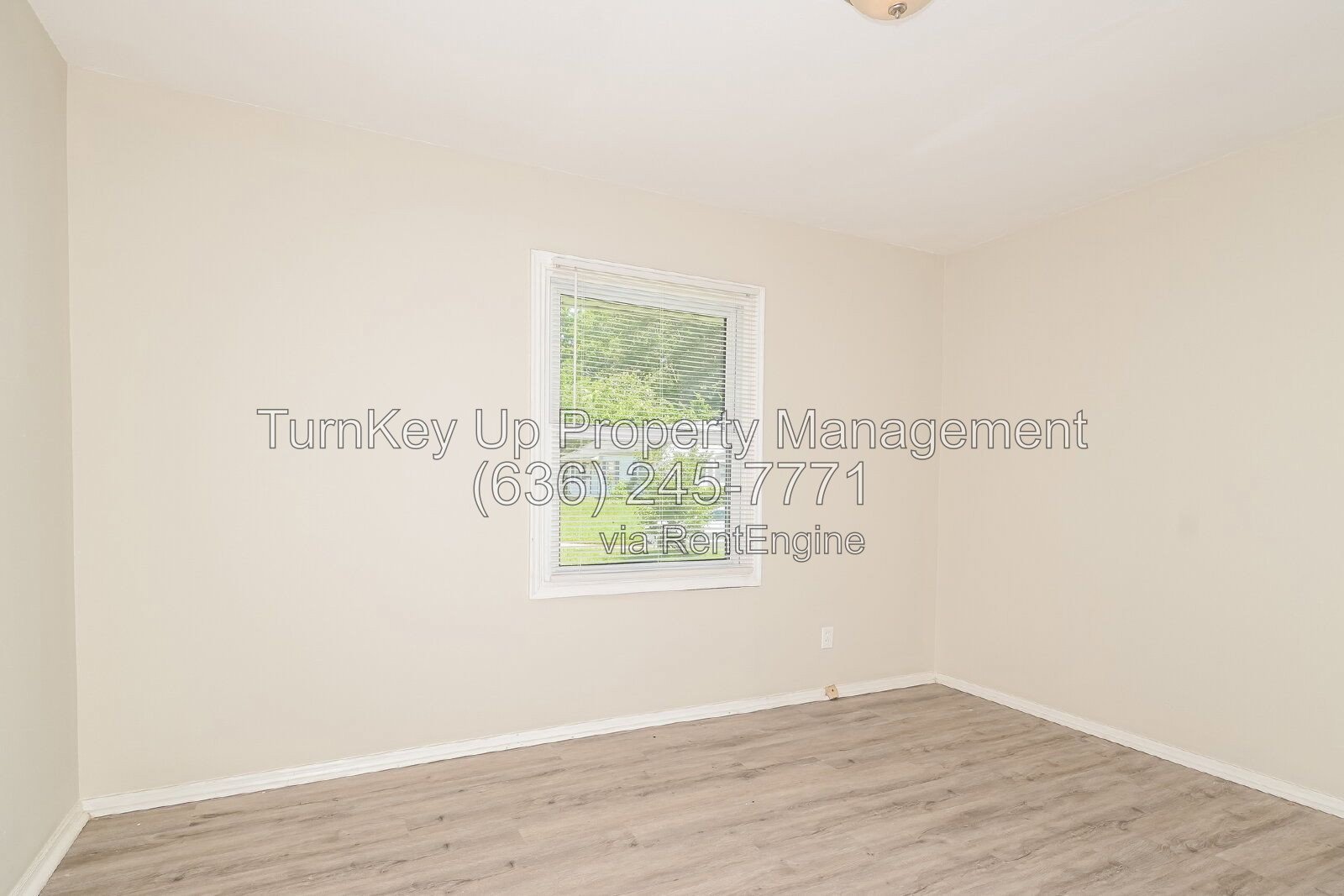Move-In Ready 3-Bedroom Home at 10300 Ross Circle, St. Louis – Section 8 Welcome! property image