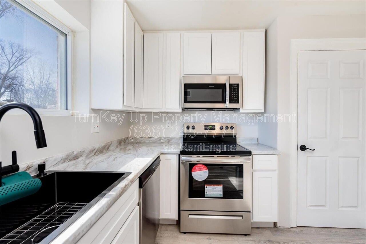Move-In Ready 3BR Home – Section 8 Welcome – 3513 West Pl property image