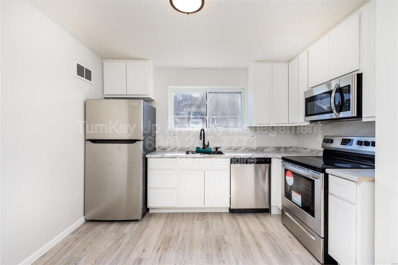 Move-In Ready 3BR Home – Section 8 Welcome – 3513 West Pl property image