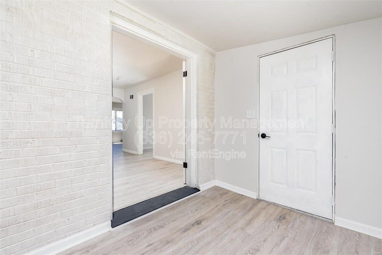 Move-In Ready 3BR Home – Section 8 Welcome – 3513 West Pl property image