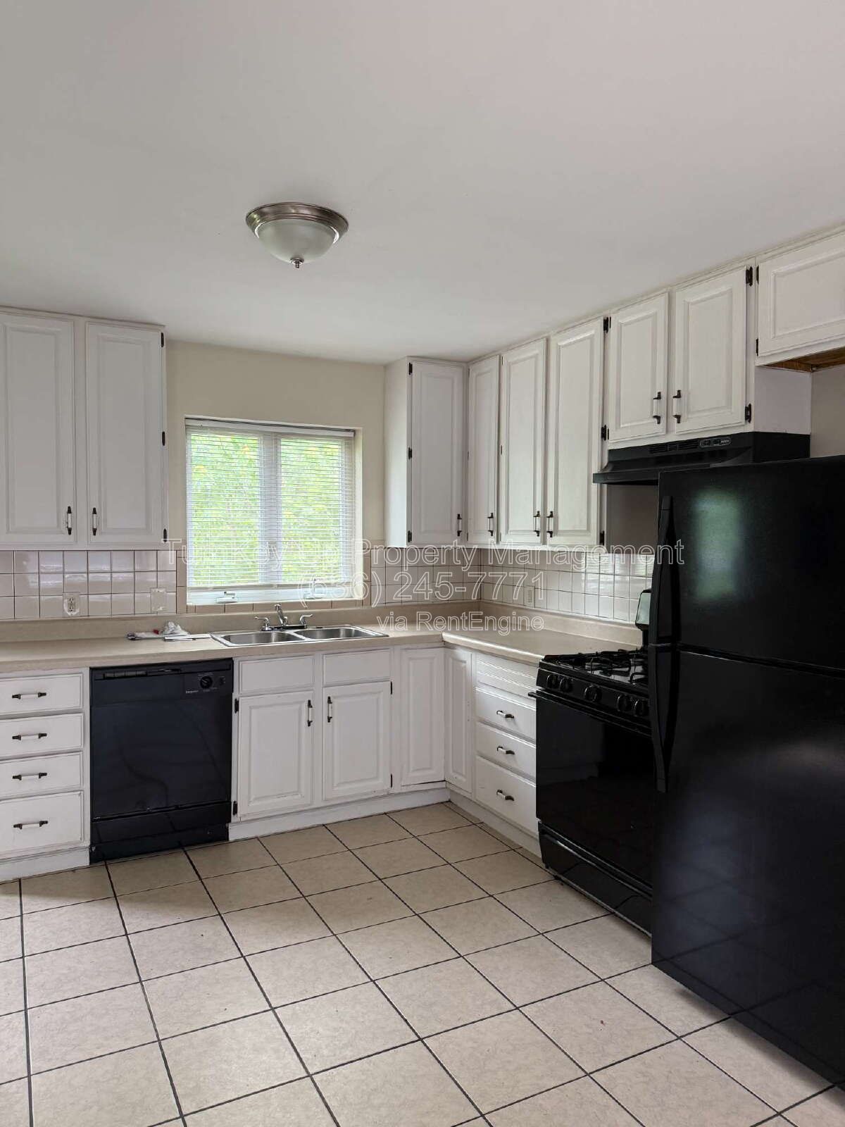Spacious 3BR / 2BA Home in Saint Louis – Section 8 Welcome! property image
