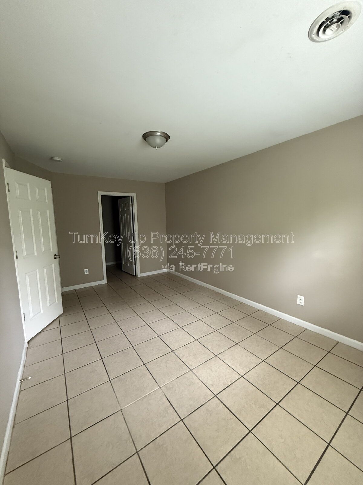 Spacious 3BR / 2BA Home in Saint Louis – Section 8 Welcome! property image